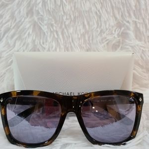 New with no tag Michael Kors Sunglasses